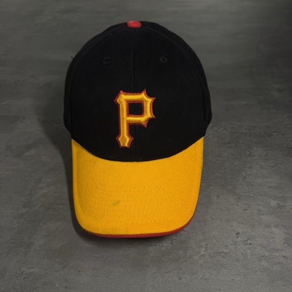 Pittsburgh Pirates Hat Black Yellow Red Flex Fitted Stretch Dad Baseball Cap MLB - Picture 1 of 7